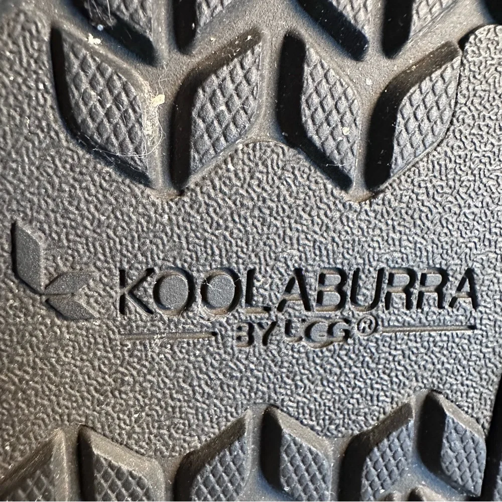 Koolaburra by UGG Shazi Short Tie Black Sheepskin Winter Boots